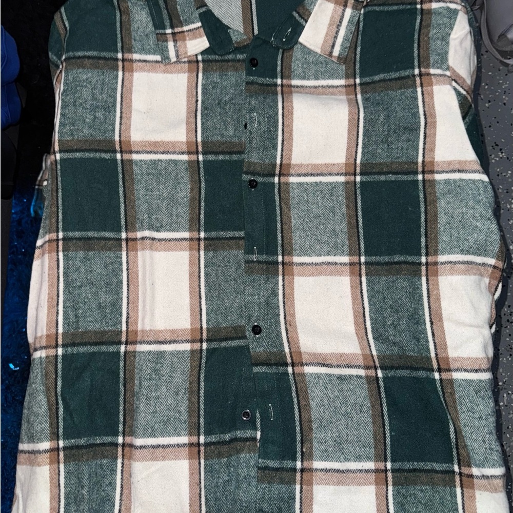 SHEIN Men's Green and Tan Plaid Shirt